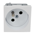 QP 45X45 C HB - zásuvkový modul QUADRO s ochraným kolíkem a clonkami QP 45X45 C HB - zásuvkový modul QUADRO s ochraným kolíkem a clonkami
